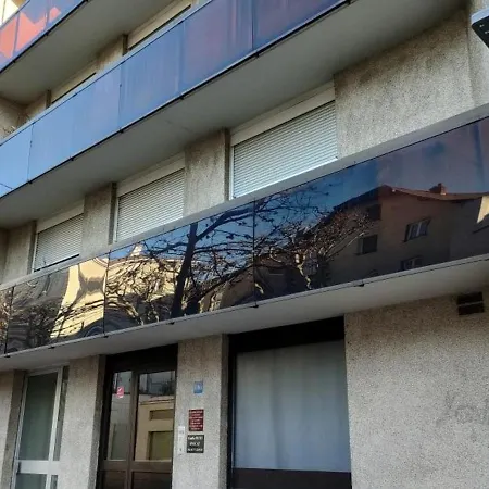 Lumineux Avec Balcon, 2 Chambres, Parking Prive, Proche Gare A - Fr-1-496-272 Apartman *